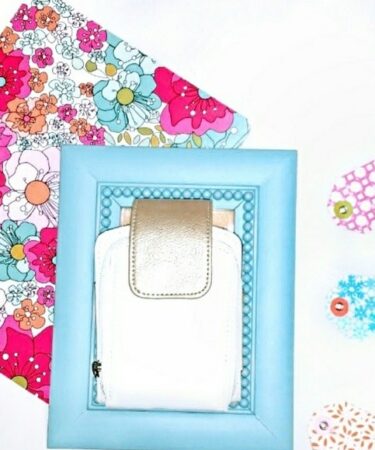 Alternative view of Custodia per macchina fotografica o per mini stampante.