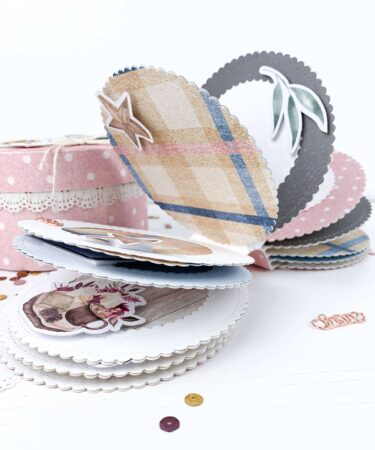 Alternative view of LE PICCOLE COSE, ALBUM ROTONDO CON MARIKA  PRODOTTO CONTENITORE