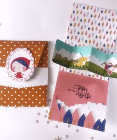 CARD POP UP LA MANTELLINA ROSSA- PRODOTTO CONTENITORE