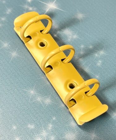 IL NEGOZIO DELLA MAMMA DI CLE -BLOCCO ANELLI 2 CM DI DIAMETRO COLOR PASTEL - GIALLO