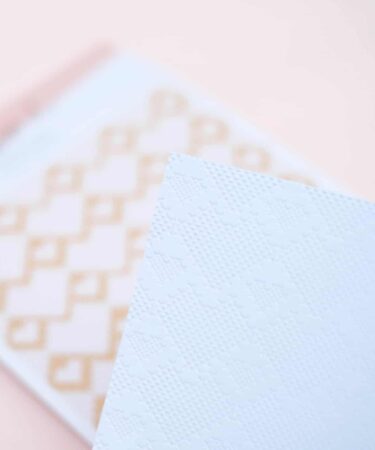 Alternative view of LORA BAILORA - Embossing folder  6"x 8,25" CORAZÓN PUNTO