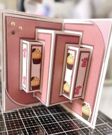 UNA CARD POP UP CREALIES CREALIES- PRODOTTO CONTENITORE