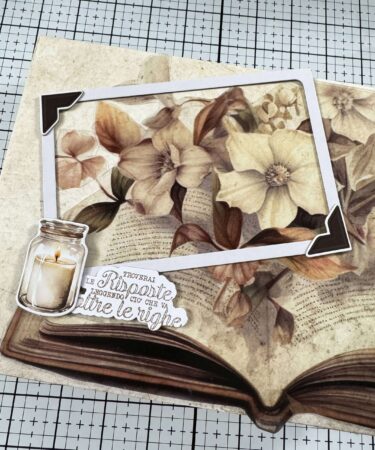 PRODOTTO CONTENITORE IL MINI ALBUM DI SETTEMBRE CON CON MARIELLA - KIT DI SETTEMBRE