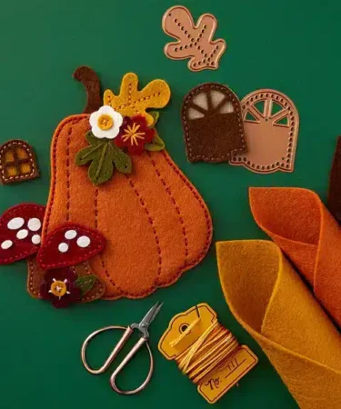 Alternative view of Spellbinders - Felt Pumpkin Lane House Etched Dies