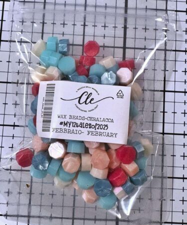 IL NEGOZIO DELLA MAMMA DI CLE – LE ATTREZZATURE DELLA CLE – CERALACCA BUSTINA DI PERLE MIX MY 12 TALES OF  2025- FEBBRAIO