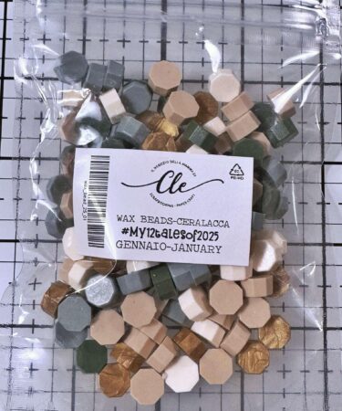 IL NEGOZIO DELLA MAMMA DI CLE – LE ATTREZZATURE DELLA CLE – CERALACCA BUSTINA  DI PERLE MIX MY 12 TALES OF  2025- GENNAIO