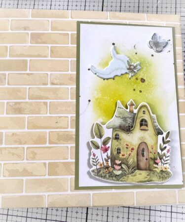 PRODOTTO CONTENITORE MINI ALBUM DI MARZO 2025  CON MARIELLA