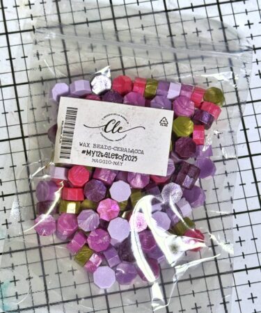 IL NEGOZIO DELLA MAMMA DI CLE – LE ATTREZZATURE DELLA CLE – CERALACCA BUSTINA  DI PERLE MIX MY TALES OF  2025- MAGGIO