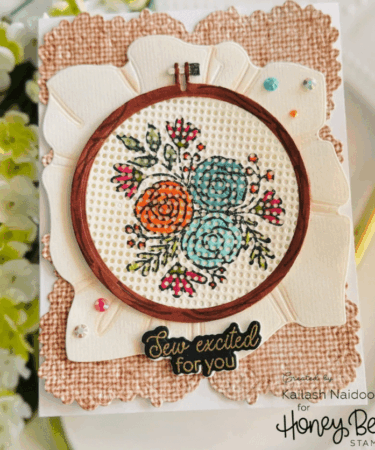 Alternative view of HONEY BEE - Collezione Makers Mix -Honey Cuts- Lovely Layers: Circle Embroidery Hoop