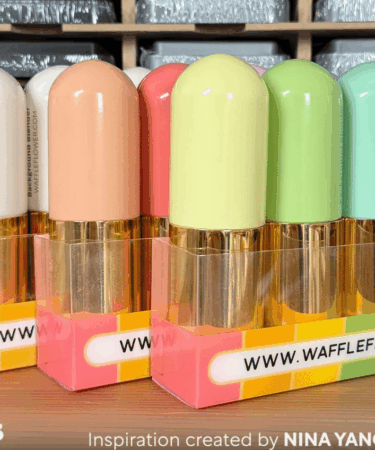 Alternative view of WAFFLE FLOWER - Background Blender - Cream