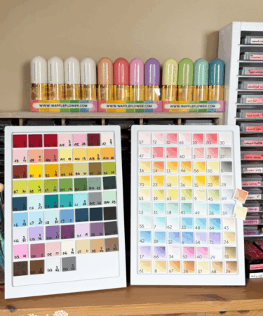 Alternative view of WAFFLE FLOWER - Background Blender - Greens