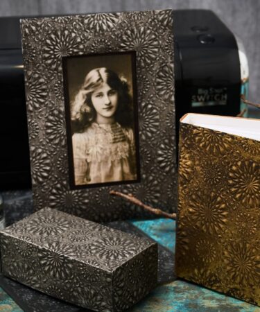 Alternative view of Sizzix 3D Texture Fades by Tim Holtz A5 Kaleidoscope Large