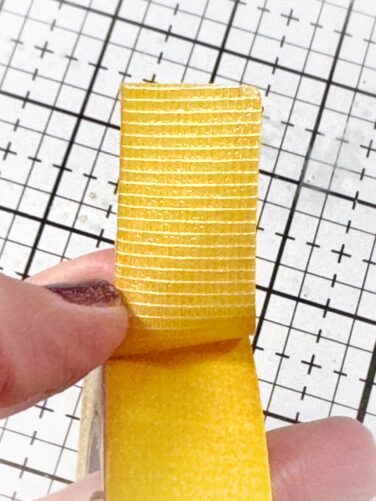 Alternative view of IL NEGOZIO DELLA MAMMA DI CLE- LE ATTREZZATURE DELLA CLE - BIADESIVO TELATO FORTE 2 CM DI LARGHEZZA 20 METRI