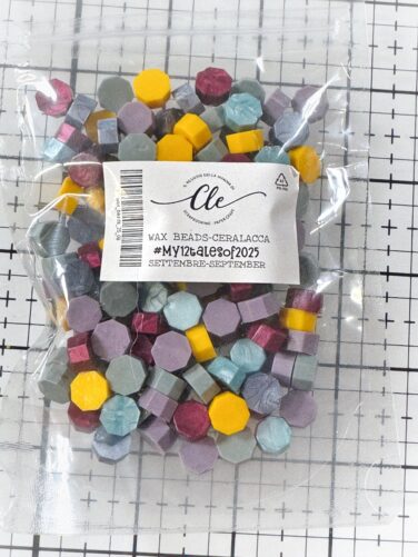 IL NEGOZIO DELLA MAMMA DI CLE – LE ATTREZZATURE DELLA CLE – CERALACCA BUSTINA  DI PERLE MIX MY TALES OF  2025- SETTEMBRE(colori come gli stick in foto)