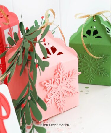 Alternative view of THE STAMP MARKET - LACEY SNOWFLAKES DIE