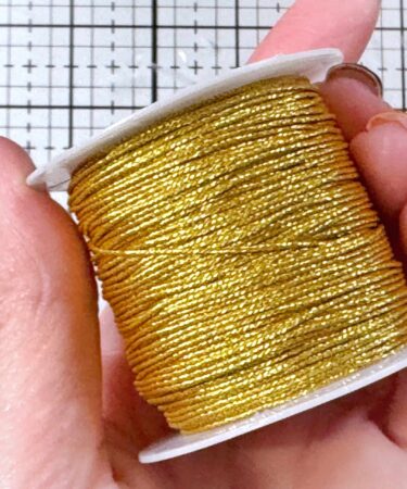 IL NEGOZIO DELLA MAMMA DI CLE - FILO METALLICO DECORATIVO- 25 METRI -ORO