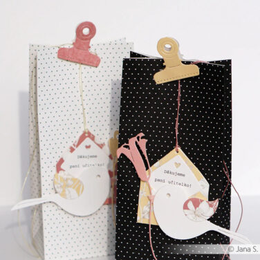 Alternative view of ALEXANDRA RENKE - Die 'Paper clamps'