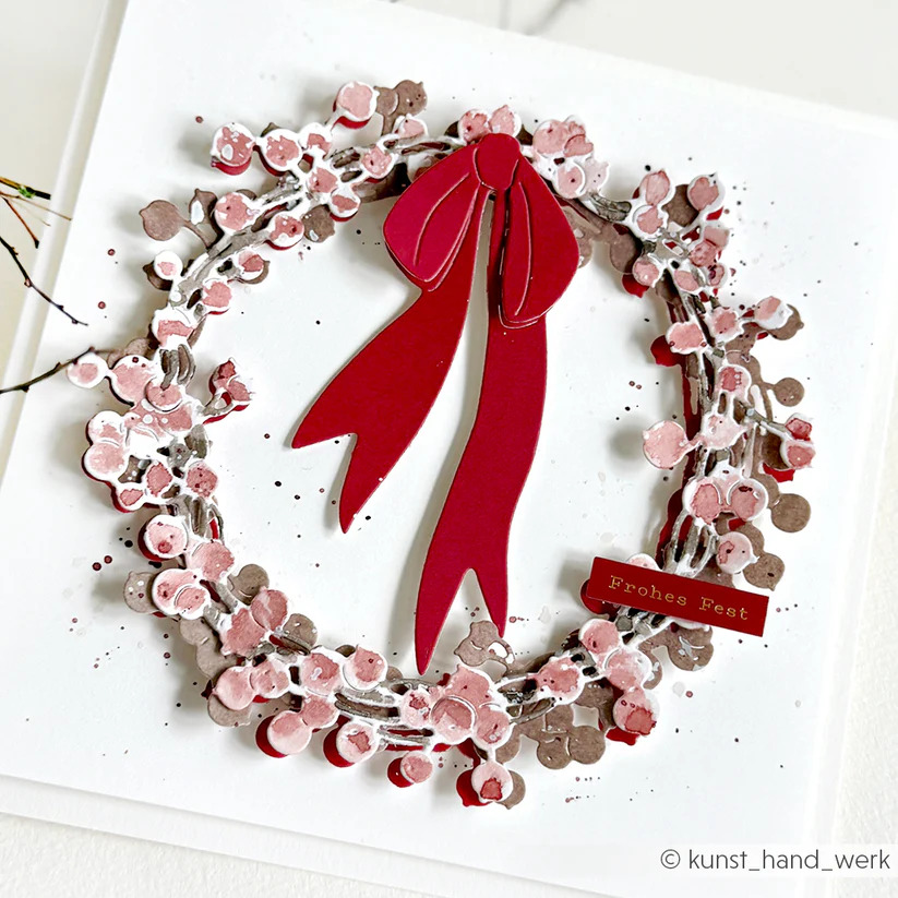 ALEXANDRA RENKE - Fustelle 'Großer Beerenkranz mit Schleife' - immagine 2