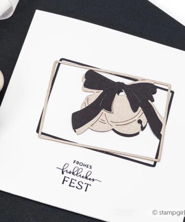 Alternative view of ALEXANDRA RENKE - fustelle Freundliche Schellen inRahmen